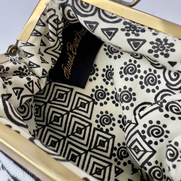 Laurel Burch Artistic Black blue and White Coin purse - Picture 3 of 3